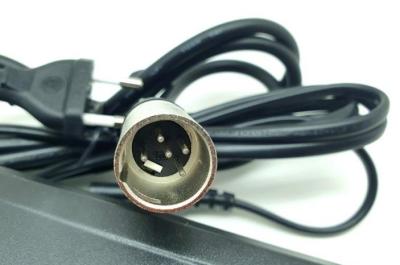 GIANT Ladeger&auml;t 36V 4A XLR 5-polig / UART (544M36V4A-01V) E-Bike Akku Produktbild 4