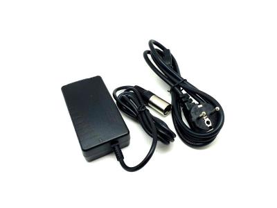 GIANT Ladeger&auml;t Twist Ladeger&auml;t 26V 2A XLR 4-polig (544MC26V2A-02V) E-Bike Akku Produktbild 3