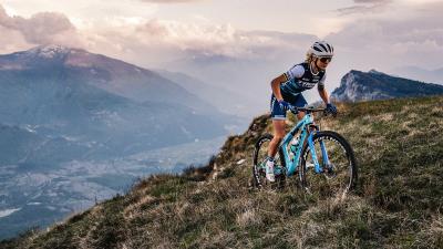 Trek Supercaliber F/S XL Navy Smoke to Alpine Blue Fade Produktbild 2