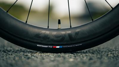 Bontrager Hinterrad Bontrager Aeolus Pro 49V Disc TLR 142 Bl Produktbild 12