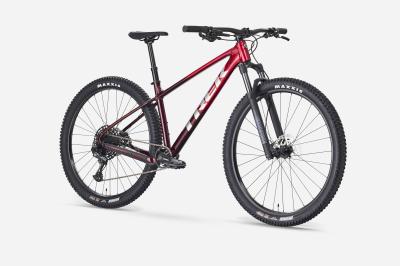 Trek Marlin 7 XS 27.5 Fury Red Fade Produktbild 1