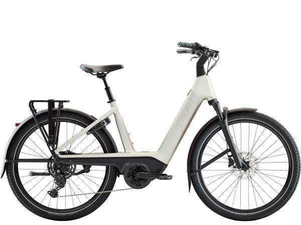 Trek Charter+ 4 R9 540 LS S Lunar Silver