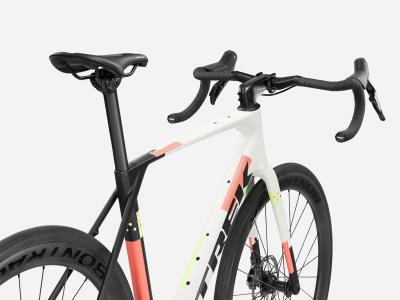 Trek Domane SL 6 AXS S Matte Era White/Deep Smoke Produktbild 3