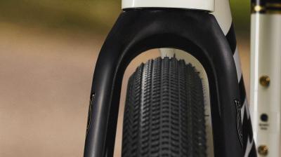 Trek Domane AL 5 56 Gloss Supernova Produktbild 7