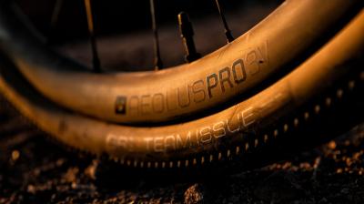 Bontrager Hinterrad Bontrager Aeolus Pro 3V 700 Disc TLR 142 Produktbild 8